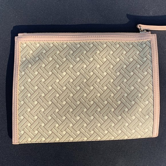 Cole Hann Clutch, New without Tags - Picture 2 of 6